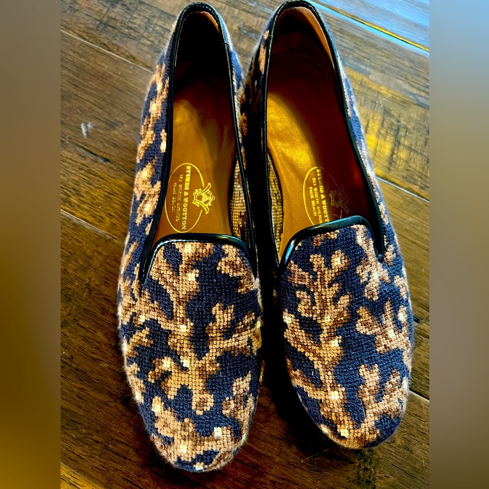 Stubbs & Wootton needlepoint loafers size 8